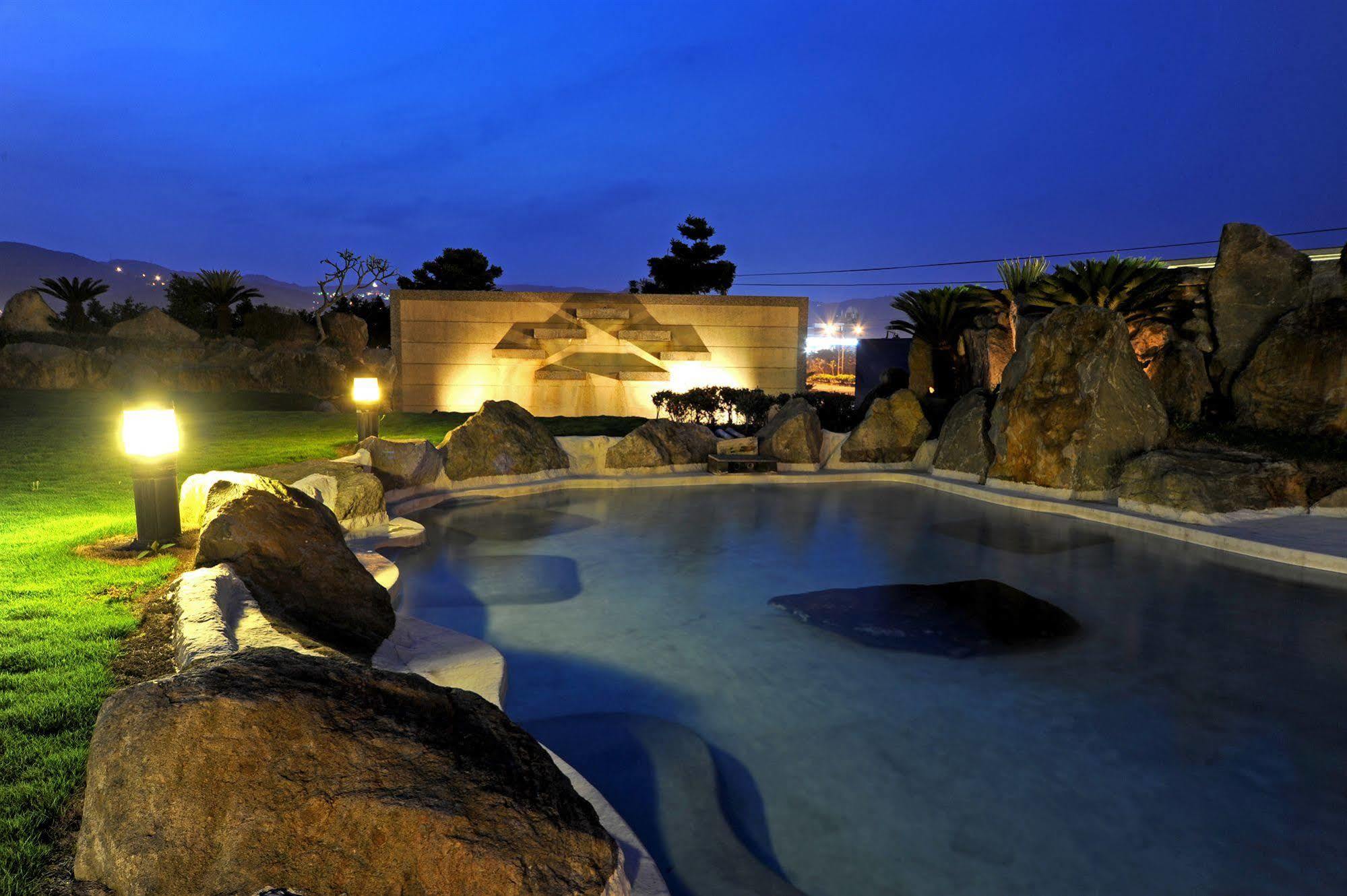 Chat Hot Spring Resort Keelung Dış mekan fotoğraf